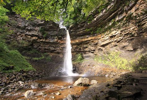 Eight must-see waterfalls of the Yorkshire Dales - Hawthorns Park