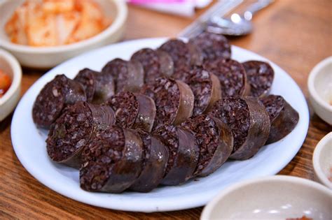 Savory Street Foods: 10 Korean street foods you need to try
