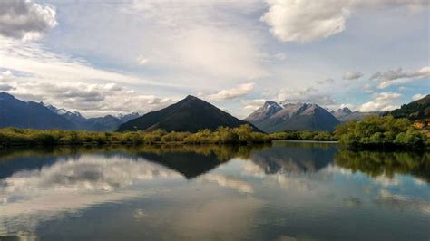 Glenorchy Walkway, Glenorchy NZ - Hiking Scenery