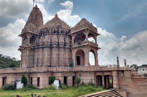 Shri 1008 ShantiNath digambar Jain Atishay Kshetra, Ramtek, Nagpur, Maharashtra ...