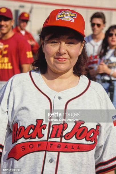 173 Roseanne Barr 1992 Photos & High Res Pictures - Getty Images