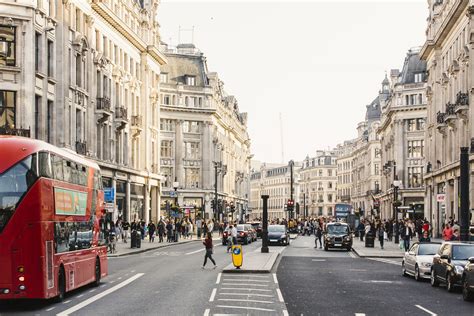 Video Tour In London The Famous Clock Big Ben Stands Near The Houses Of ...