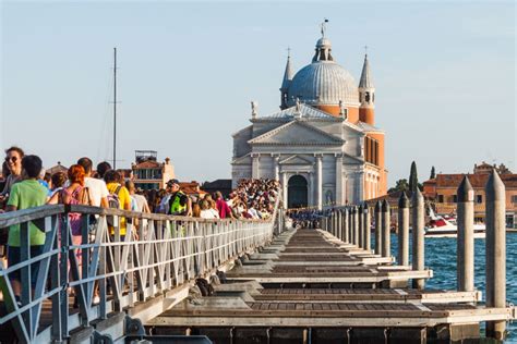 The Festa Del Redentore in Venice - KissFromItaly | Italy tours