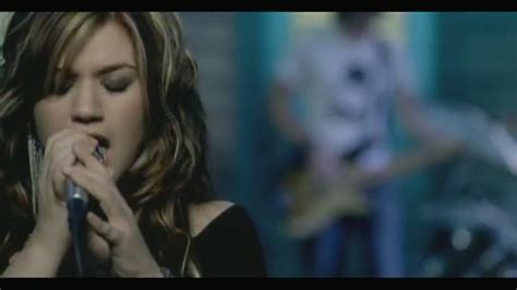 Breakaway [Official Video] - Kelly Clarkson Image (21930647) - Fanpop