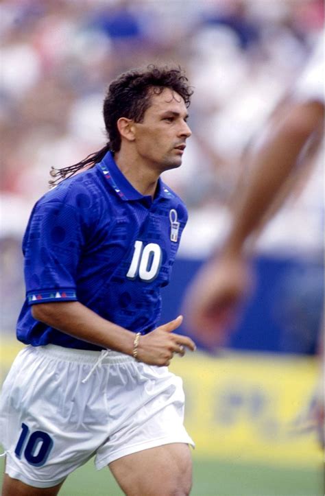 53 best Roberto Baggio images on Pinterest | Roberto baggio, Soccer and ...