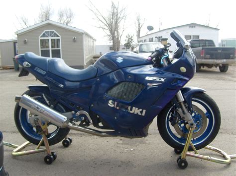 Suzuki Suzuki GSX 600 F Katana - Moto.ZombDrive.COM