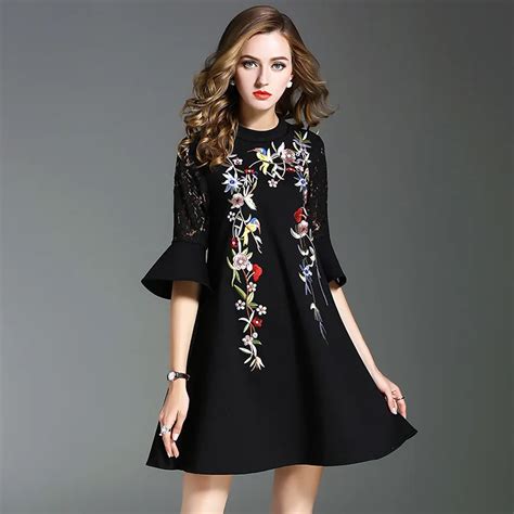 European Style 2017 fall New High End Clothing Women's Flower Embroidery Flare Sleeve Black A ...