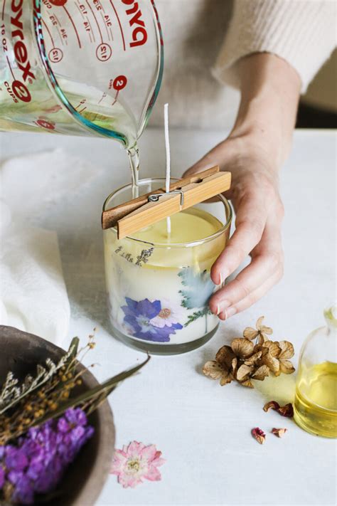 How To Make Dried Flower Candles | Hello Nest