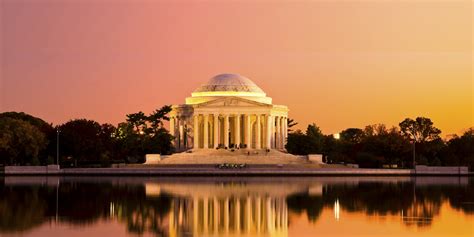 Washington, DC Attractions: Memorials, Museums & Theatres