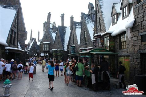 The Wizarding World of Harry Potter photos by The Theme Park Guy