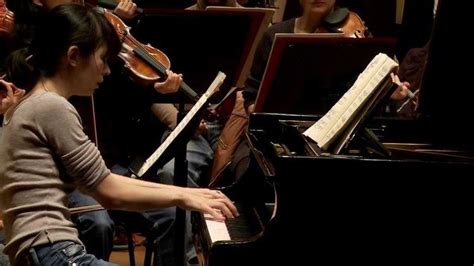 Alice Sara Ott (German Pianist) ~ Wiki & Bio with Photos | Videos