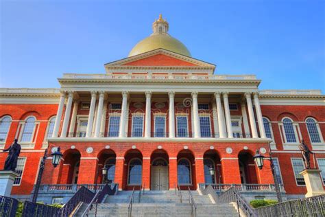 Massachusetts State House in Boston Stock Image - Image of beacon, blue ...