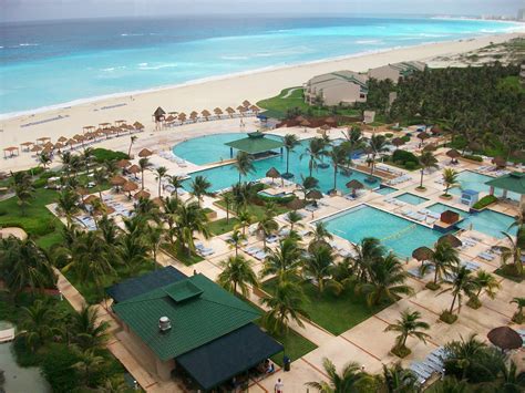 Cancun - Hilton Hotel Paradise | Places to go, Hotels and resorts, Vacation