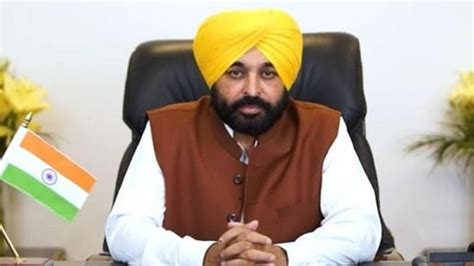 Punjab CM Bhagwant Mann admitted to hospital in Delhi: Report | Latest ...