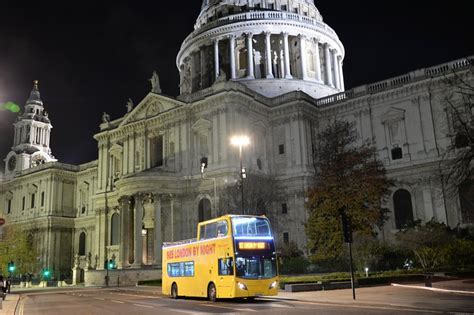 London by Night Sightseeing Tour - Open top bus (Mar 2024)