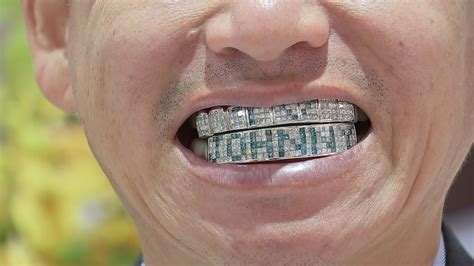 Paul Wall offering grillz to Astros players - ABC13 Houston