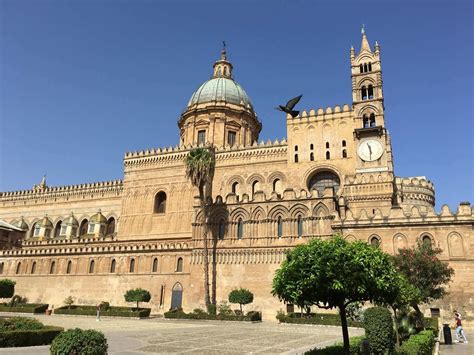 PALERMO, SICILY: STREETS, PALACES AND MARKETS