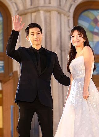 ‘Descendants’ stars Song Joong-ki and Song Hye-kyo to marry in October