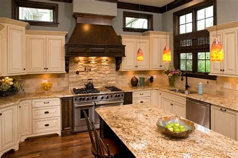 20 Gorgeous Travertine Backsplash Ideas For Awesome H - vrogue.co