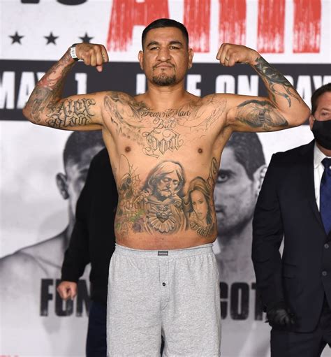 Photos: Andy Ruiz Jr. vs. Chris Arreola weigh-in