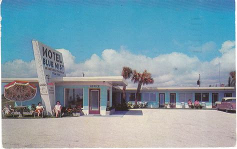 These vintage Florida motels remind me so much of summer vacations from ...