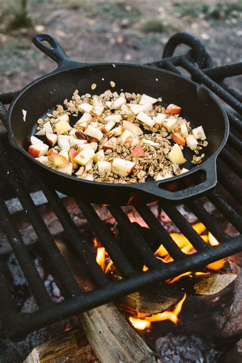 28 Best Campfire Recipes - Easy Camping Food Ideas