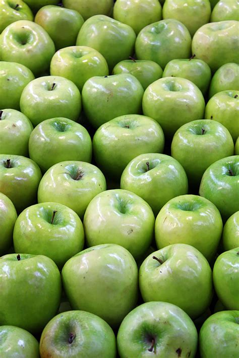 GRANNY- SMITH APPLE – Saraga International Grocery