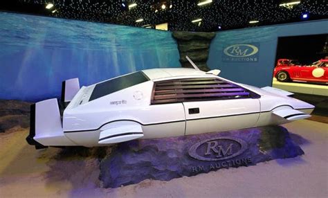 Elon Musk Says Tesla Has a Submarine Car Design