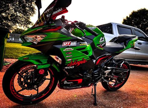 2023 Kawasaki Ninja 400 : r/Ninja400