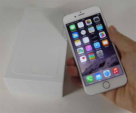 iPhone 6 Unboxing: Smaller Flagship, Bigger Expectations (Video ...