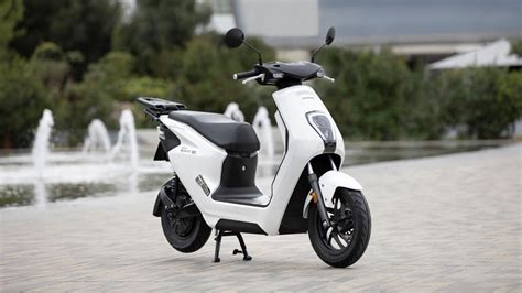 EICMA 2022: Honda EM1 e: electric scooter unveiled - TrendRadars India