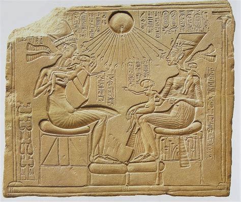 Akhenaten and Nefertiti with their Kids - Ancient Egypt Photo (37472351 ...