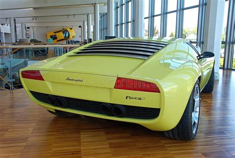 Lamborghini Miura Concept (2006) Editorial Photography - Image of ...