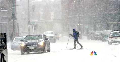 Winter Storm Moves East After Burying Midwest in Snow