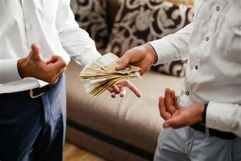 9 consejos para prestar dinero a familiares y amigos