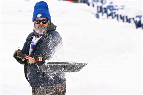 Buffalo Bills Are Still Asking For Help To Shovel The Stadium - The Spun