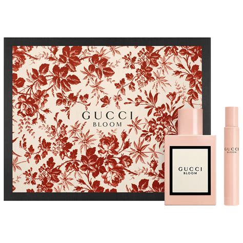 Gucci Bloom Eau De Parfum | Best Perfume and Fragrance Gifts For 2020 | POPSUGAR Beauty Photo 3