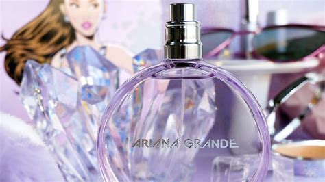 Ariana Grande R.E.M. Perfume Review: Sweet & Dreamy - Everfumed | Fragrance Notes