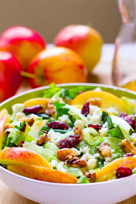 This Apple Candied Walnuts and Blue Cheese Salad with Honey Apple ...