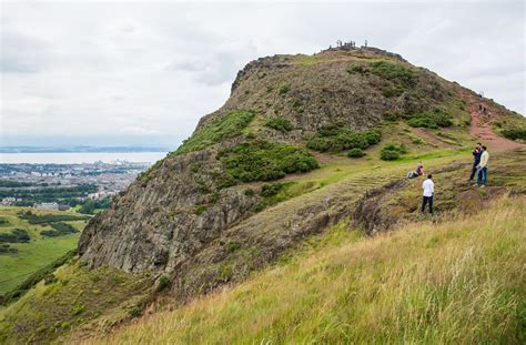 Arthur's Seat: Climb an Extinct Volcano in Edinburgh | Earth Trekkers