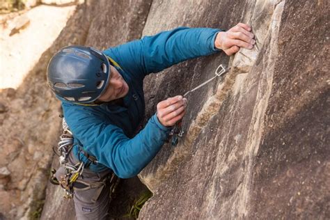 The art and science of trad lead climbing - Canberra Climbers' Association