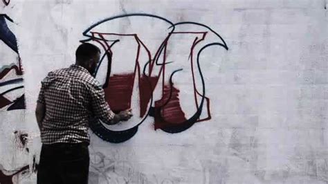 How to Draw an M in Graffiti - Howcast