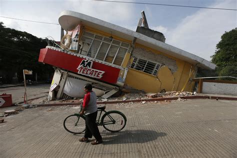 Live Updates: Death Toll In Mexico Quake Hits 369 As Collapsed ...