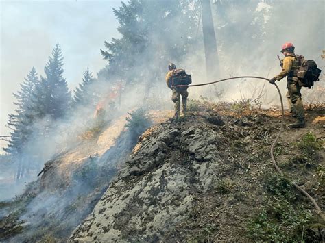 48 homes destroyed in 1 of 4 Oregon wildfires; over 34,000 acres ...