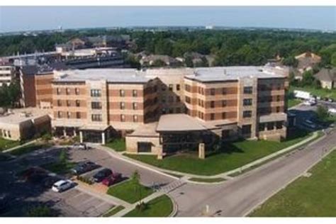 Lakeview Village – Lenexa, KS – SeniorHousingNet.com