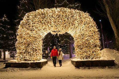 7 Romantic Things to Do in Jackson this Winter | Jackson Hole, Wyoming