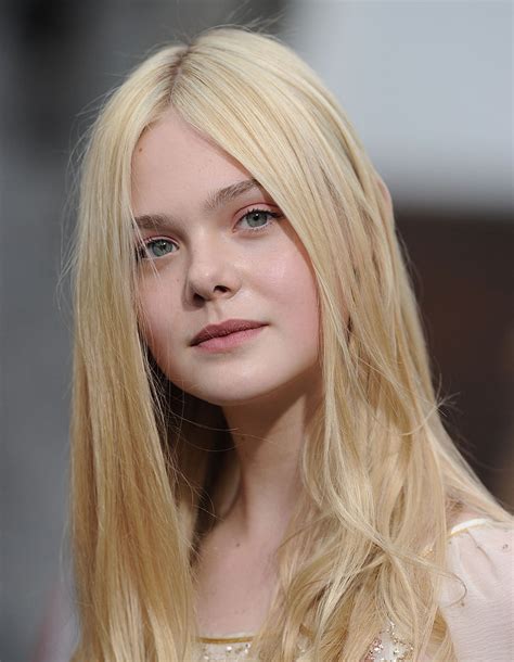 HD wallpaper: Elle Fanning, women, blonde, actress, celebrity, looking ...