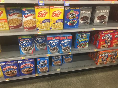 Walmart cereal aisle 2020: what has this world come to? : r/shittyfoodporn