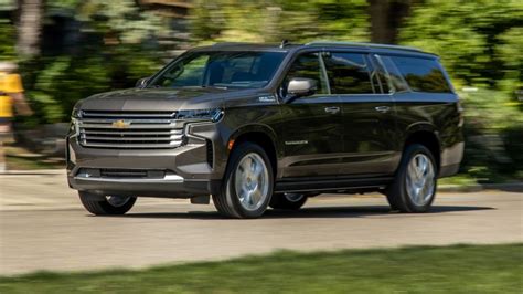 The 2021 Chevy Suburban Diesel Is an Absolute No-Brainer For a More ...