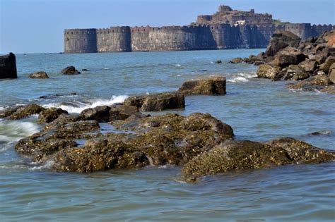 Murud Janjira Fort - India Travel Blog